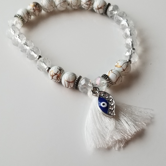 Evil Eye Protection White Hamsa Hand Bracelet with Tassel New - Picture 3 of 4